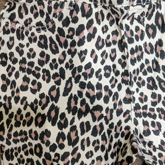 Pants - Picture 3 of 4